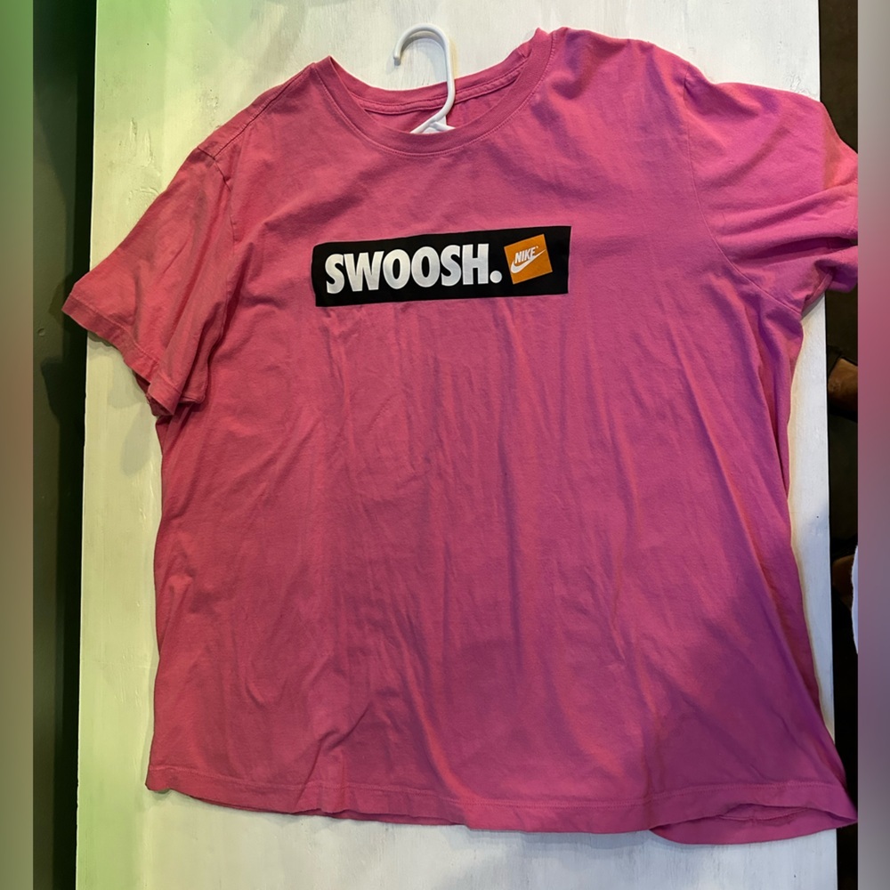 Nike “Swoosh” Men’s Pink Tee - Picture 2 of 7